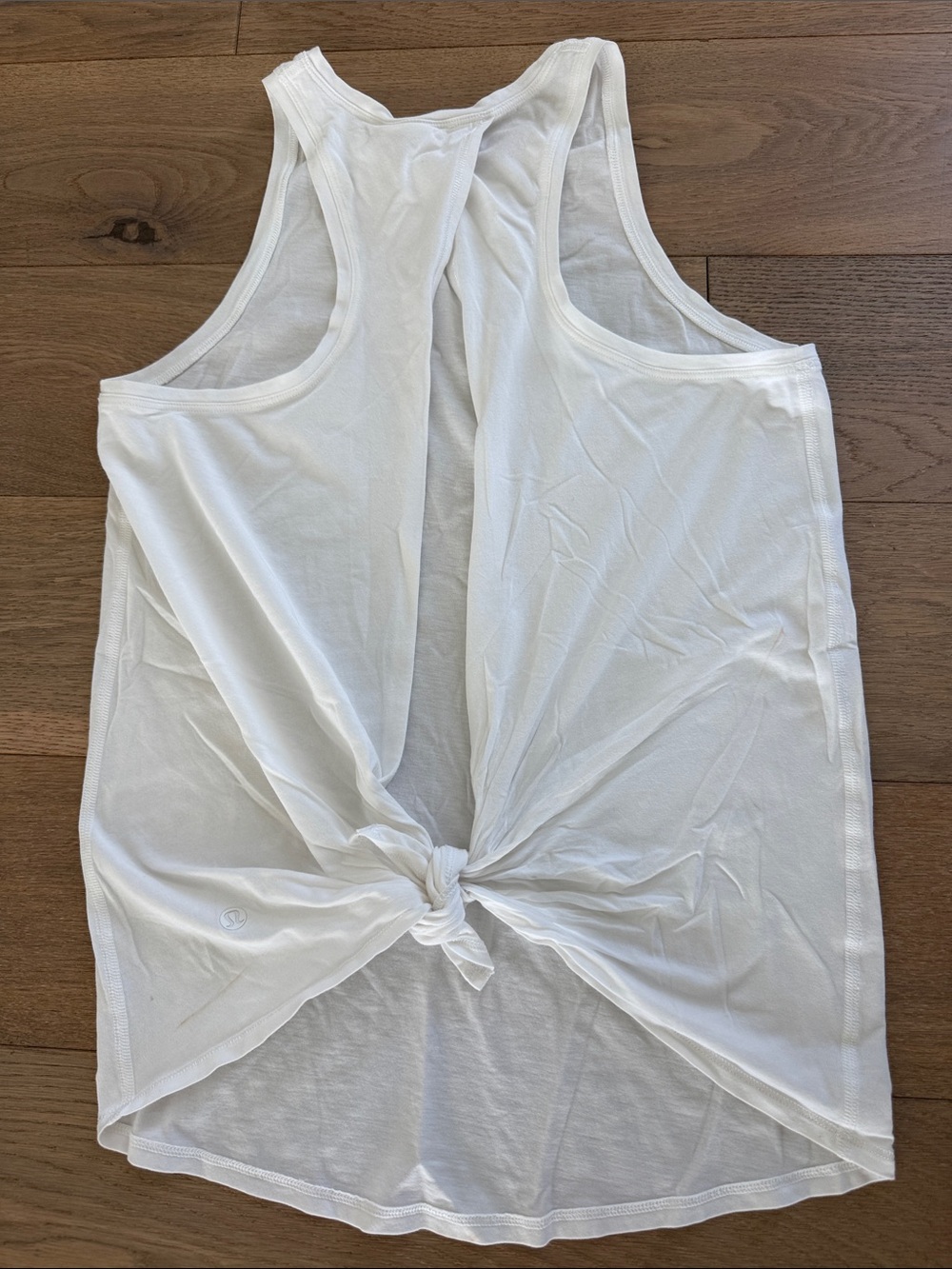 Lululemon Women’s White Open Back Twist Racerback Top size small